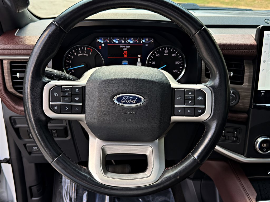 Used 2023 Ford Expedition Max Limited AWD/4WD image 12