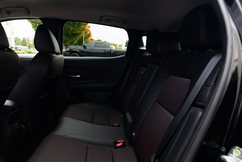 New 2026 Nissan Kicks SR w/ Cold Weather Package image 20