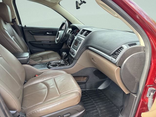 Used 2015 GMC Acadia SLT image 18