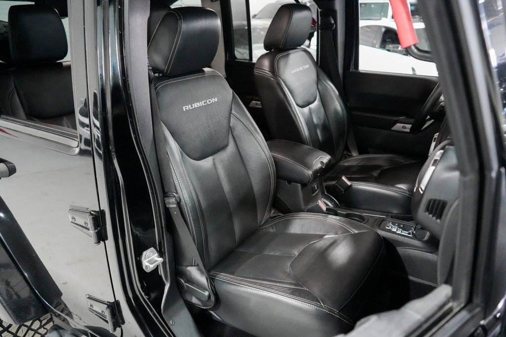 Used 2017 Jeep Wrangler Unlimited Rubicon image 23