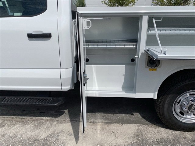 New 2025 Ford F250 XL w/ XL Chrome Package image 11