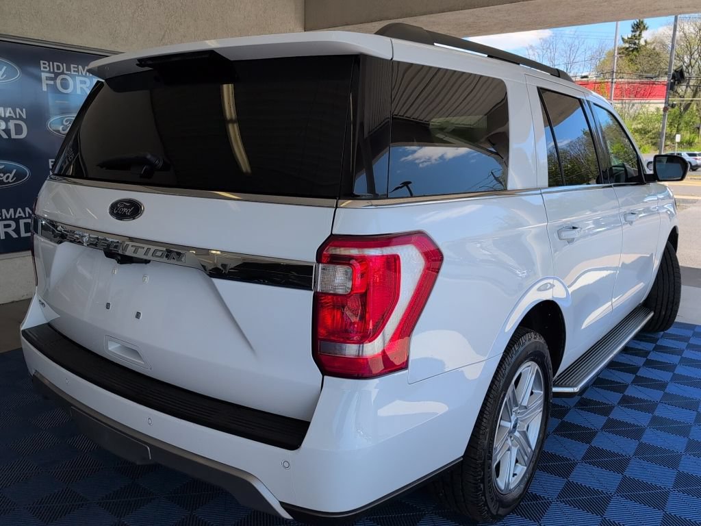 Used 2019 Ford Expedition XLT w/ Equipment Group 202A AWD/4WD image 7