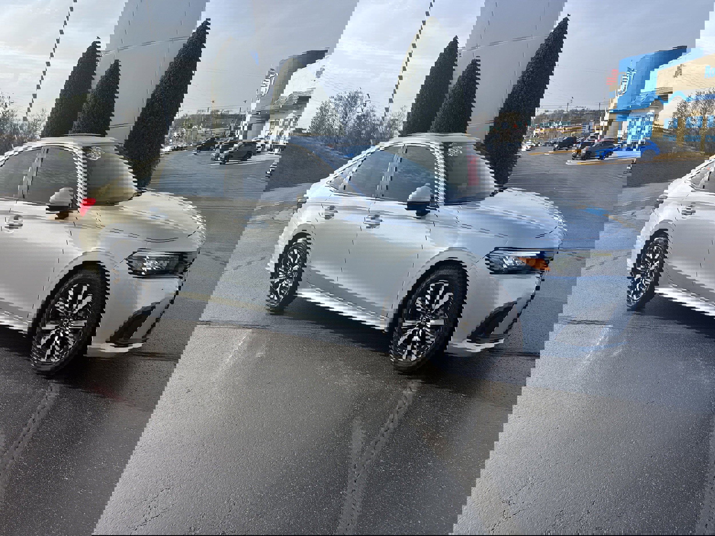 Used 2023 Honda Civic EX image 1