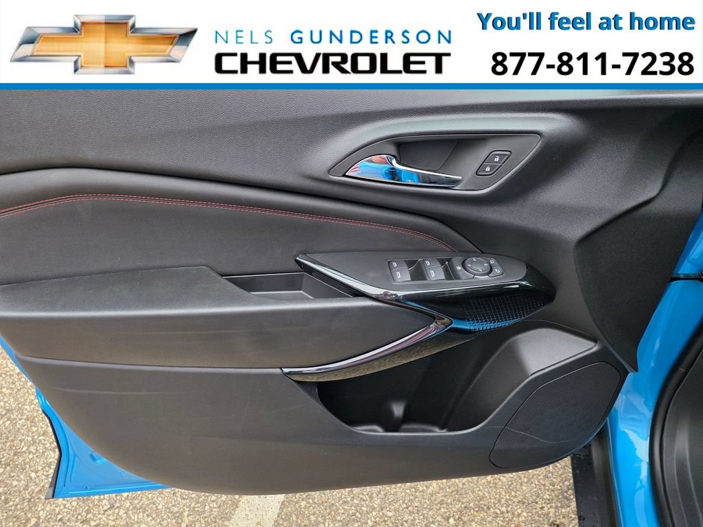 New 2026 Chevrolet Trax RS w/ Sunroof Package FWD image 16