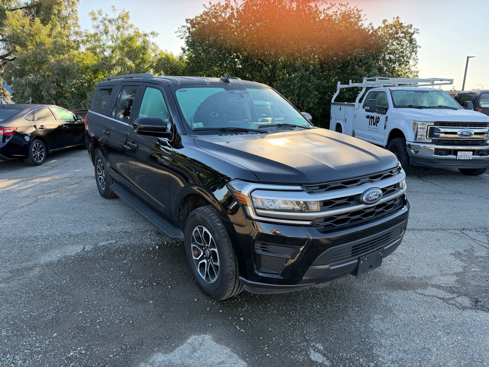 Used 2024 Ford Expedition Max XLT AWD/4WD image 7