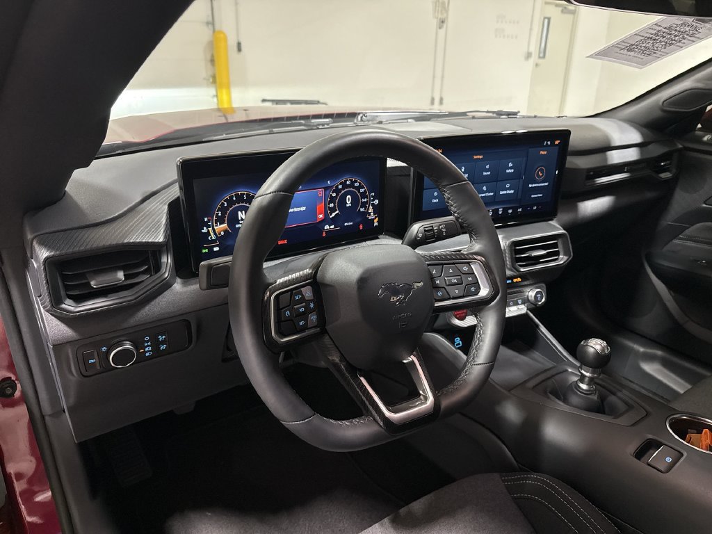 Used 2025 Ford Mustang GT RWD image 10