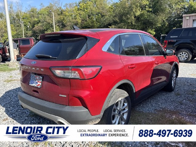 Used 2020 Ford Escape SE FWD image 2