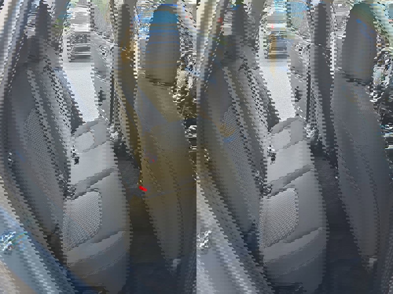 Used 2025 Kia Sportage LX image 13