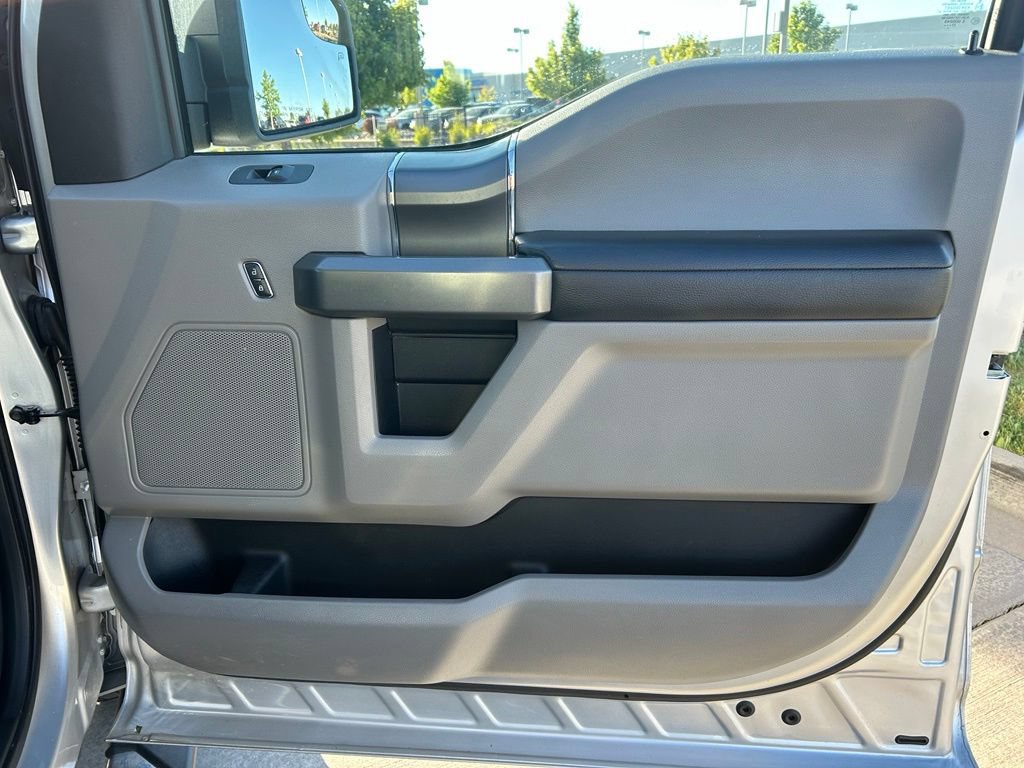 Used 2018 Ford F150 XLT w/ Equipment Group 302A Luxury AWD/4WD image 28