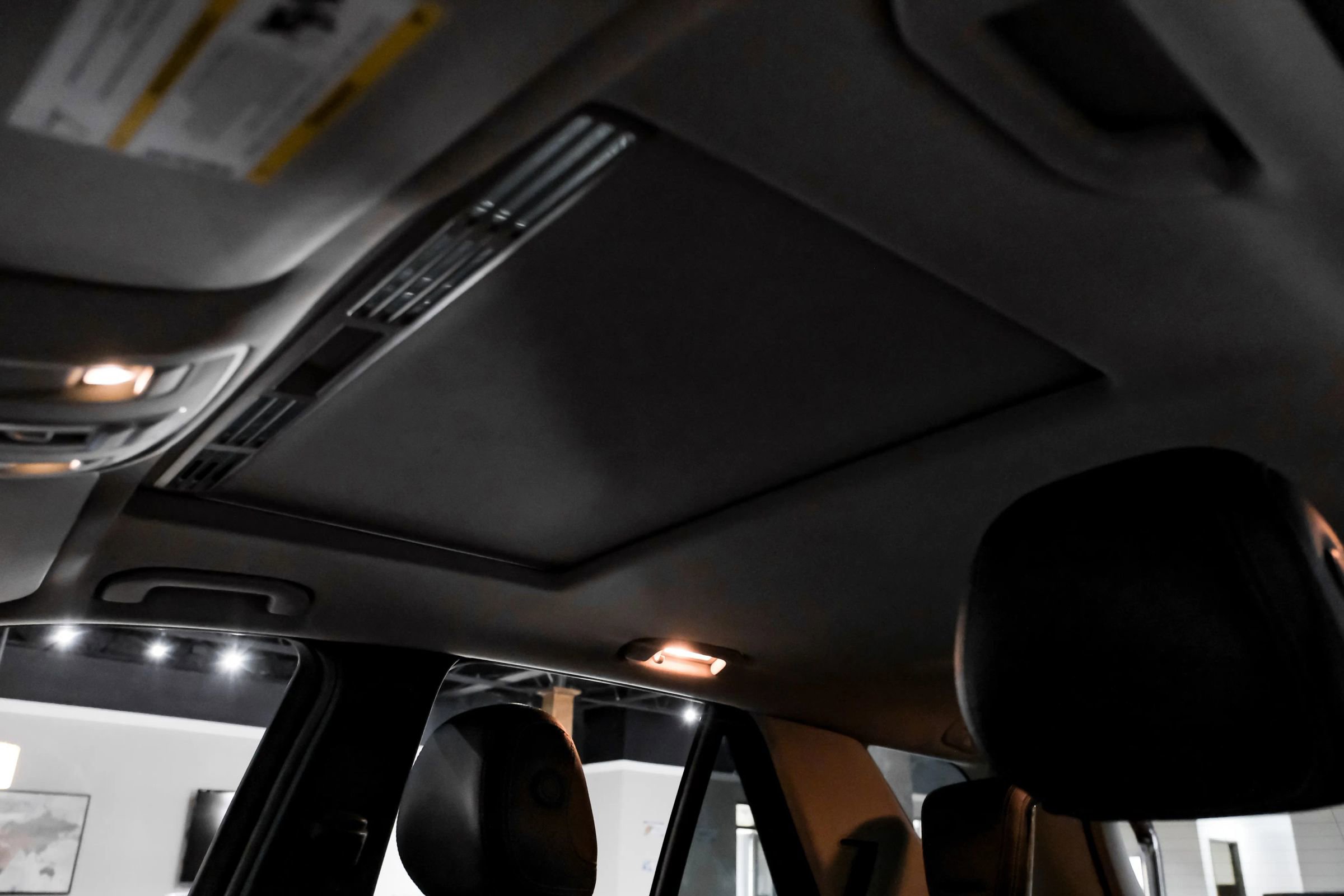 Used 2015 Mercedes-Benz ML 250 BlueTEC 4MATIC image 5