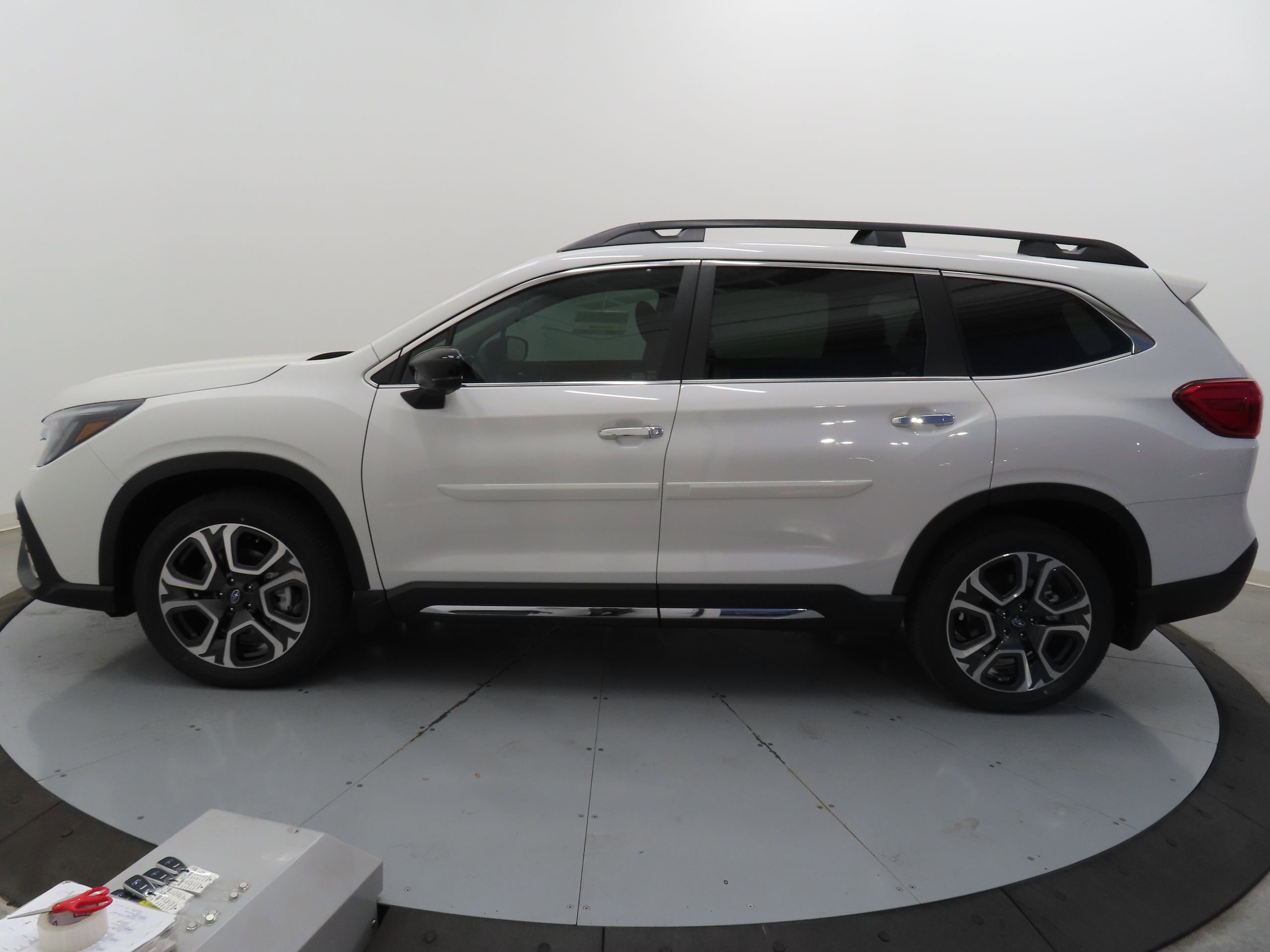 New 2026 Subaru Ascent Touring image 9