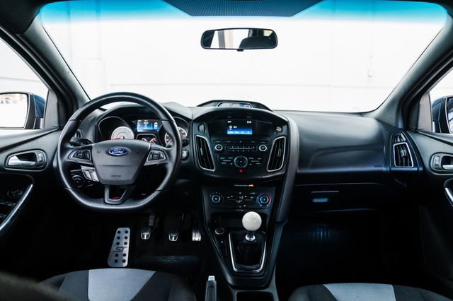 Used 2018 Ford Focus ST image 78