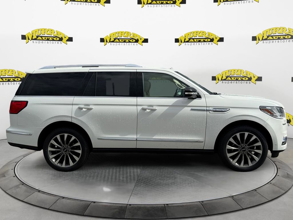 Used 2021 Lincoln Navigator Reserve w/ Luxury Package image 6