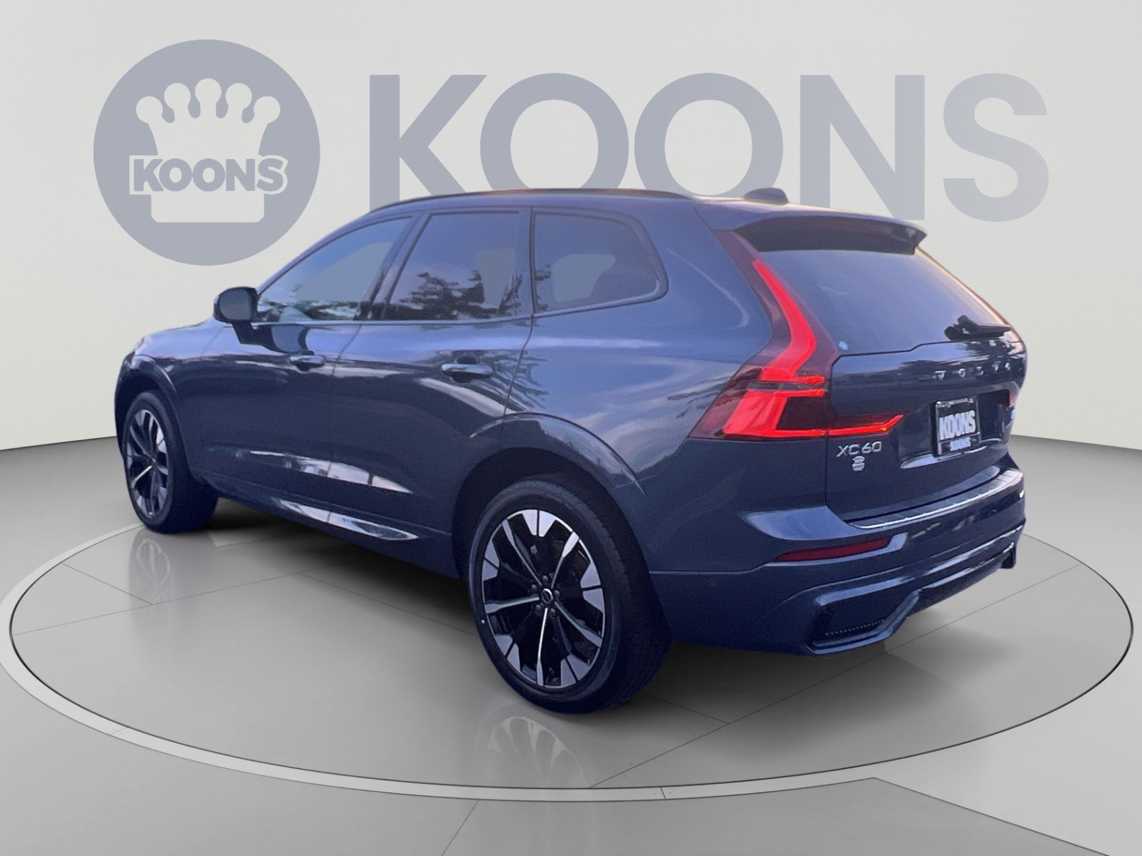 New 2026 Volvo XC60 B5 Plus w/ Protection Package Premier AWD/4WD image 14