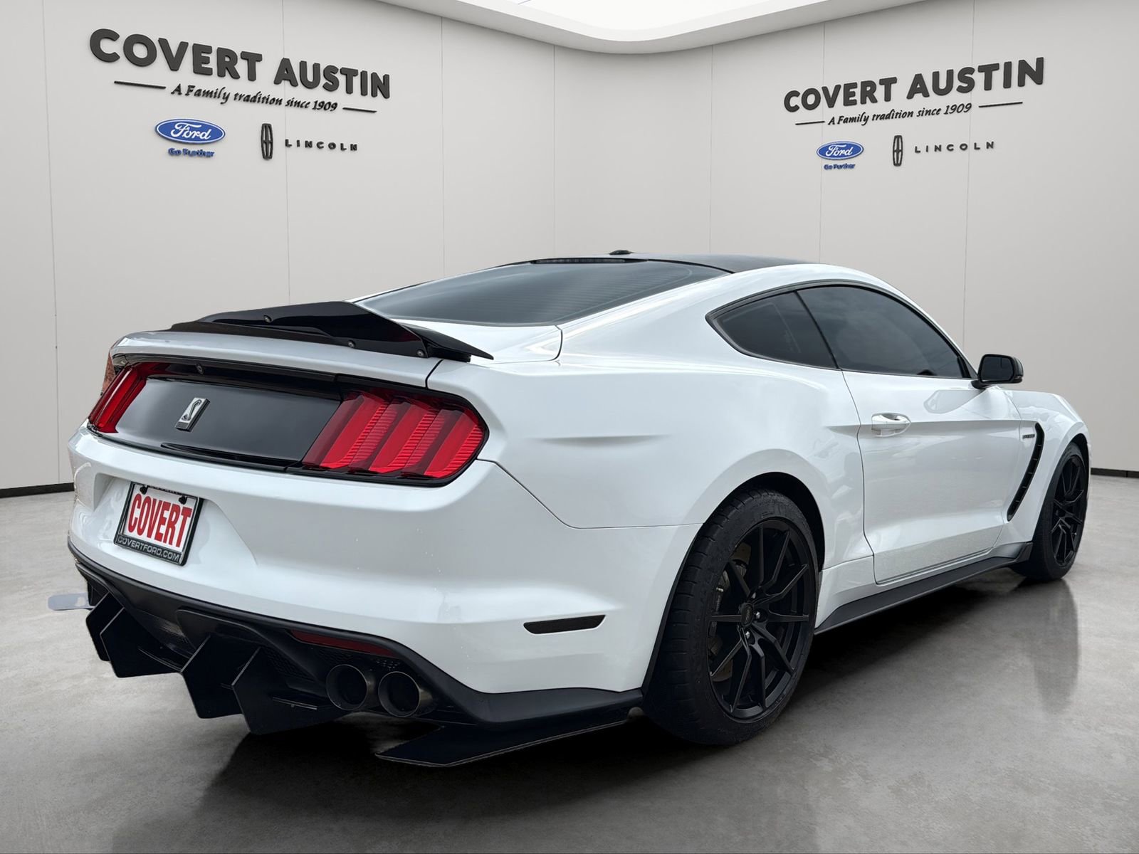Used 2017 Ford Mustang Shelby GT350 w/ Electronics Package RWD image 5