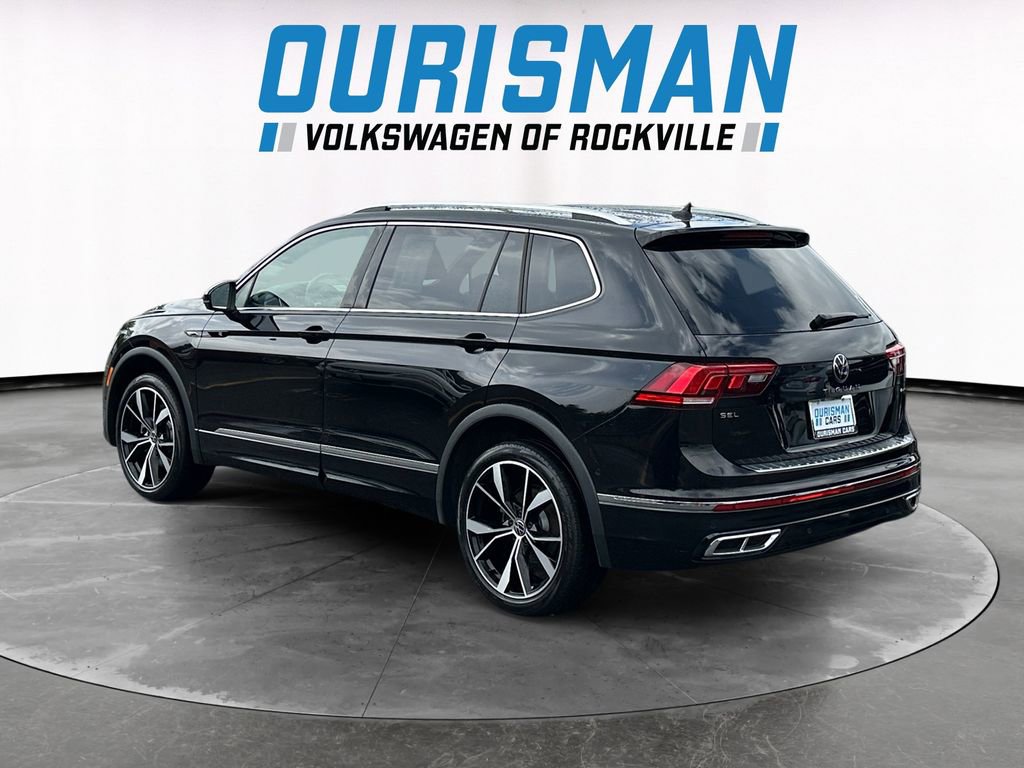 Used 2022 Volkswagen Tiguan SEL R-Line image 4