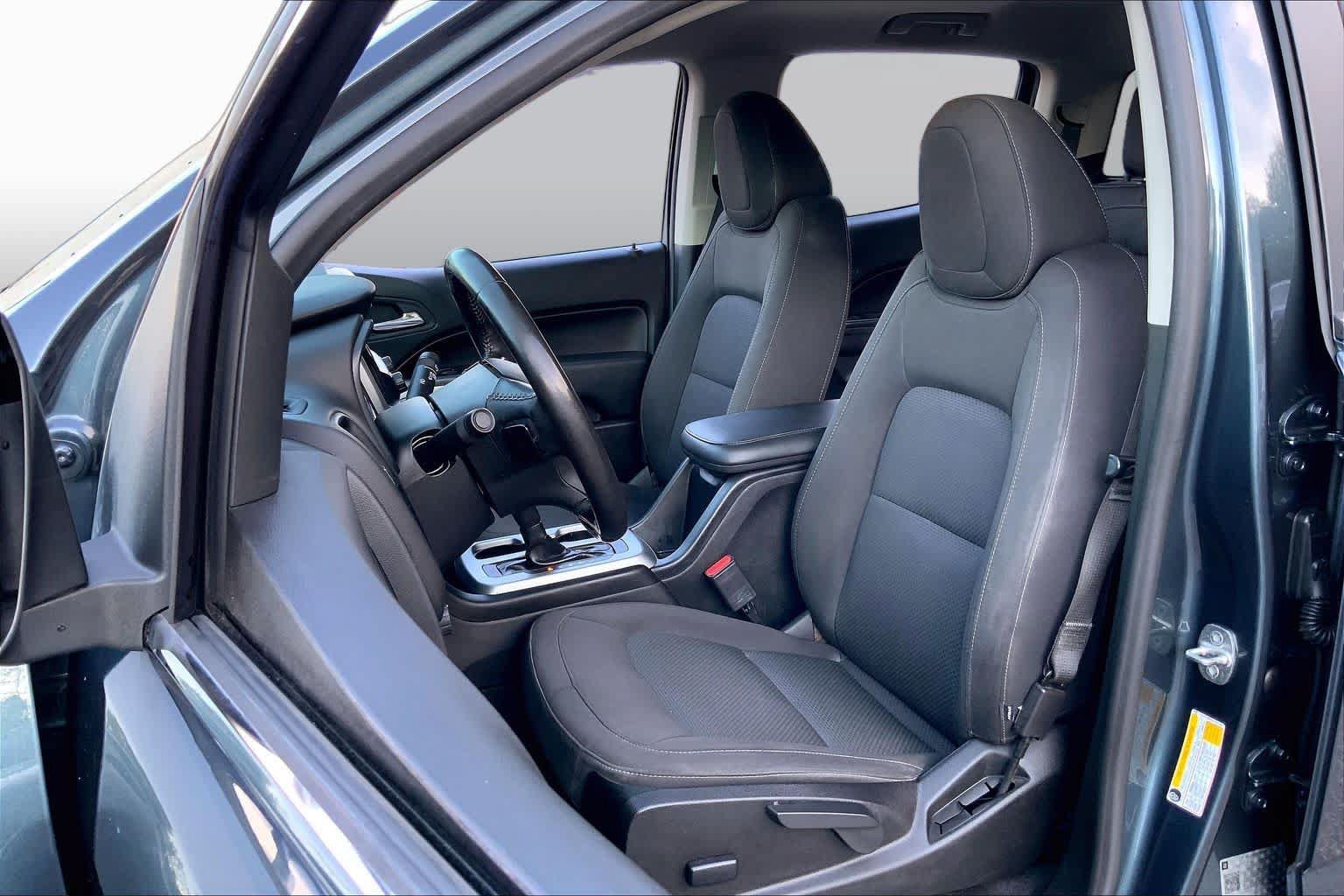 Used 2019 Chevrolet Colorado LT AWD/4WD image 9