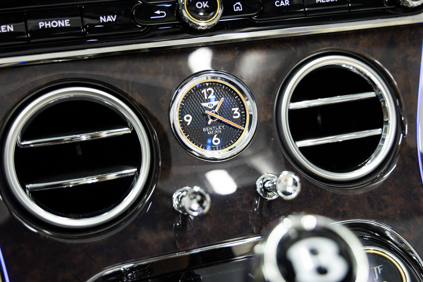 New 2026 Bentley Continental GT Azure AWD/4WD image 49