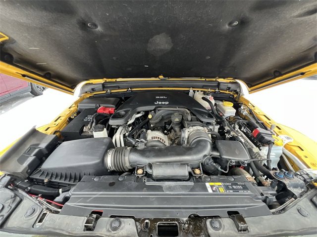 Used 2019 Jeep Wrangler Unlimited Sahara w/ Dual Top Group image 13