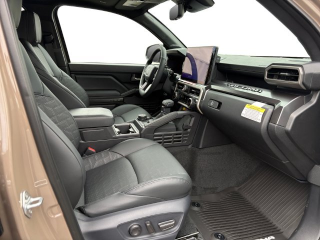 New 2026 Toyota Tacoma TRD Off-Road w/ TRD Off Road Premium Package AWD/4WD image 20