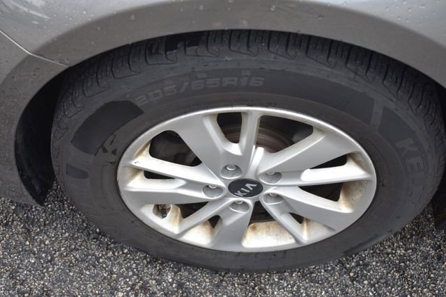 Used 2016 Kia Optima LX image 12