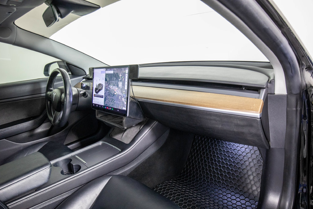 Used 2019 Tesla Model 3 Standard Range Plus RWD image 12