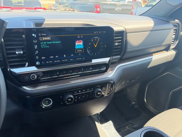 Used 2024 Chevrolet Silverado 1500 LT AWD/4WD image 24