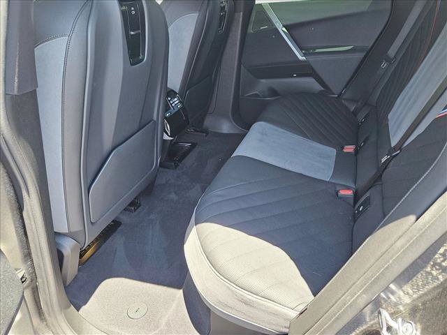 Used 2026 BMW iX xDrive45 w/ M Sport Package AWD/4WD image 17