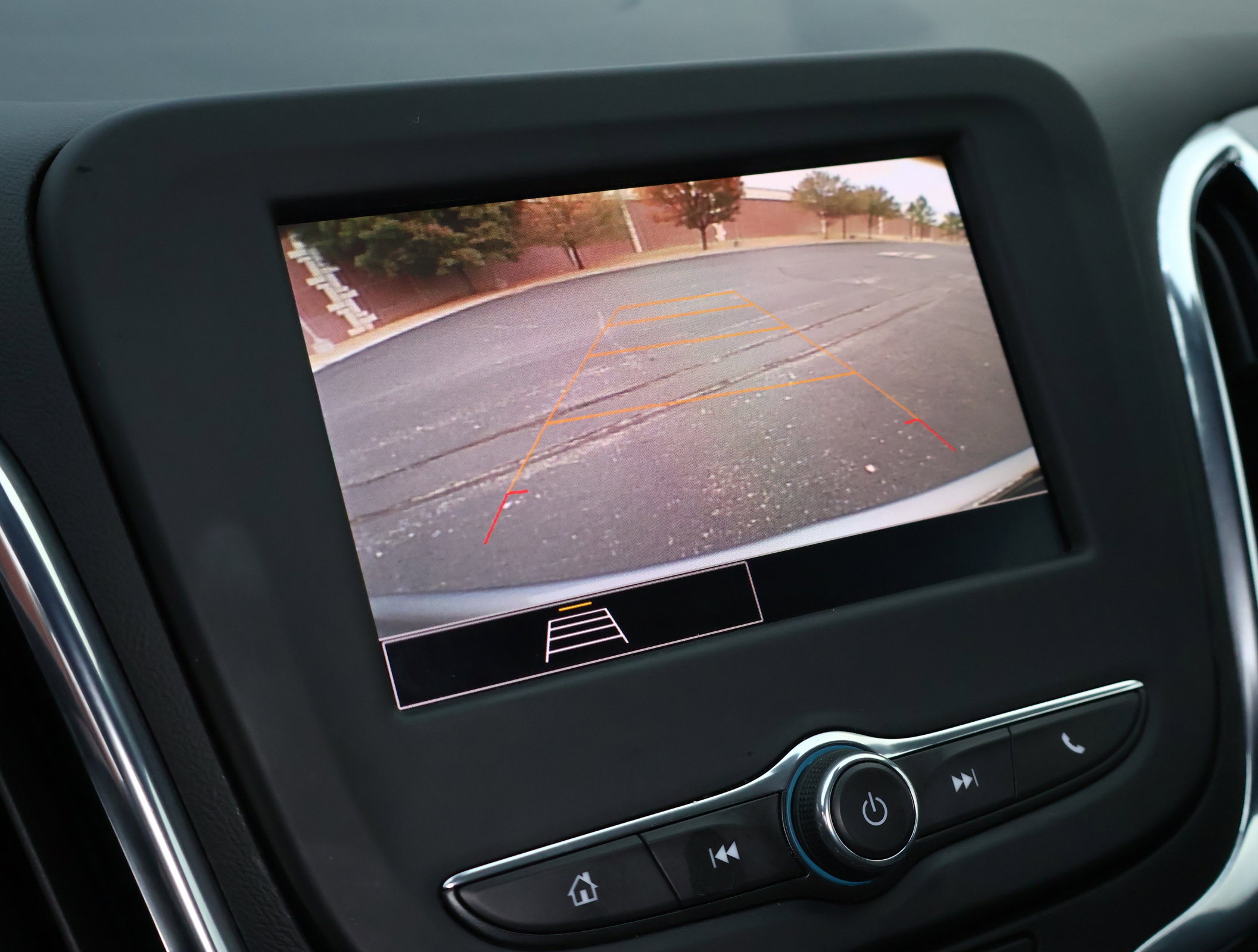 Used 2023 Chevrolet Equinox LS w/ LS Convenience Package image 5