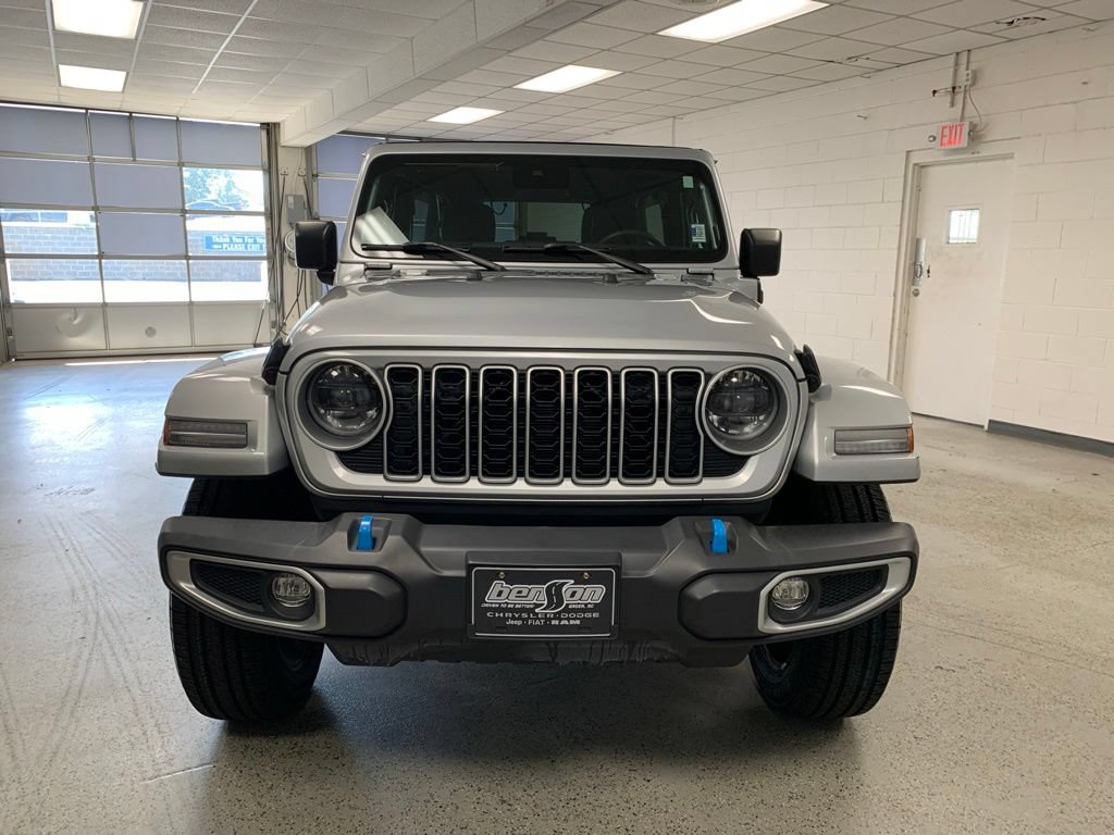 Certified 2024 Jeep Wrangler Unlimited Sahara w/ Safety Group AWD/4WD image 2