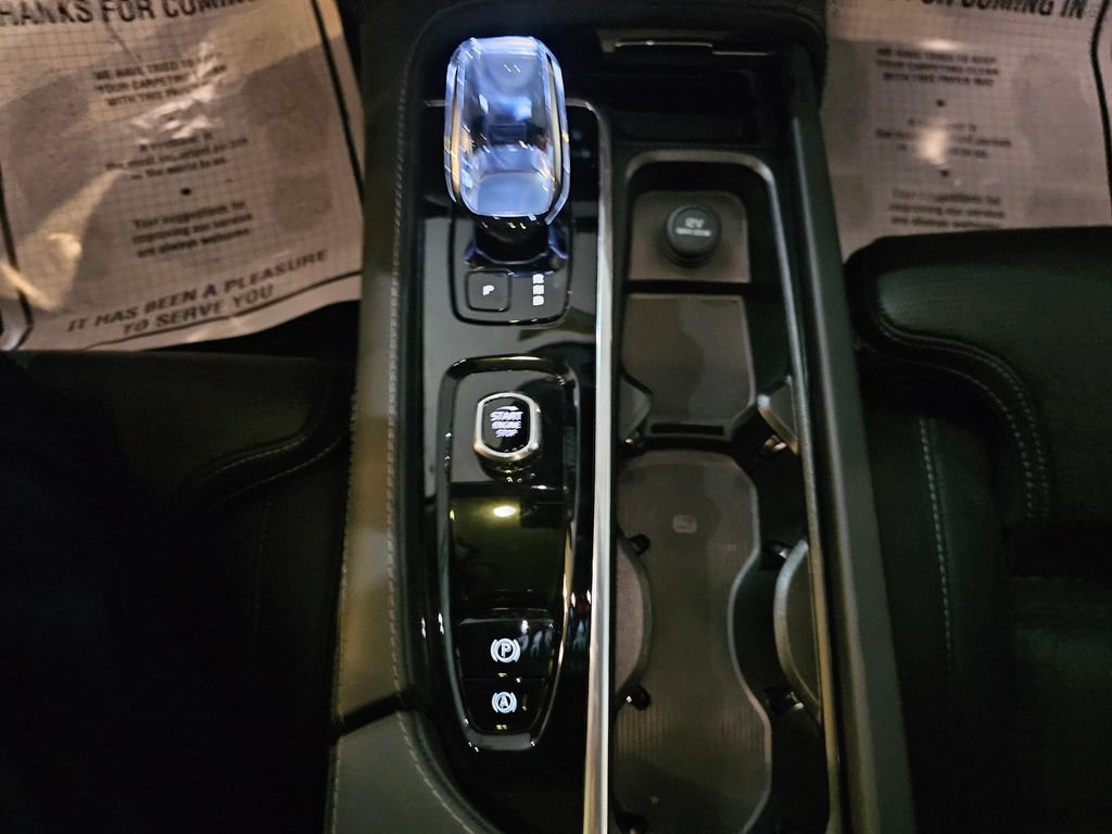 Certified 2024 Volvo XC90 B6 Ultimate AWD/4WD image 23