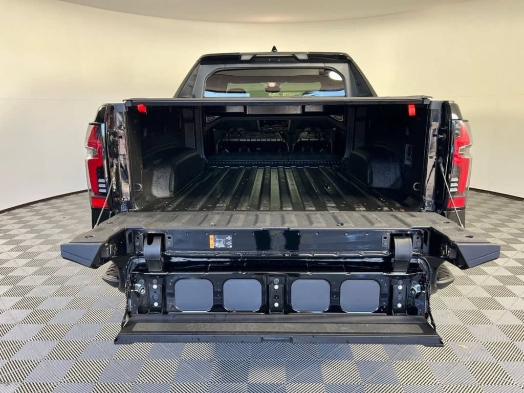 New 2024 Chevrolet Silverado EV RST AWD/4WD image 14
