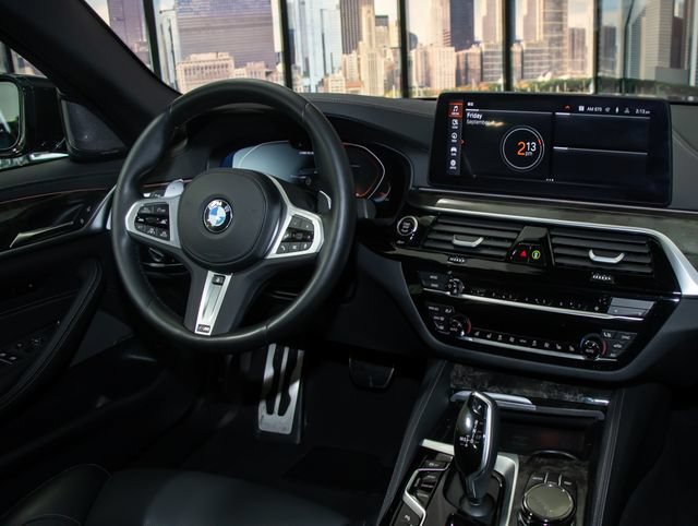 Used 2023 BMW M550i xDrive w/ Executive Package AWD/4WD image 14