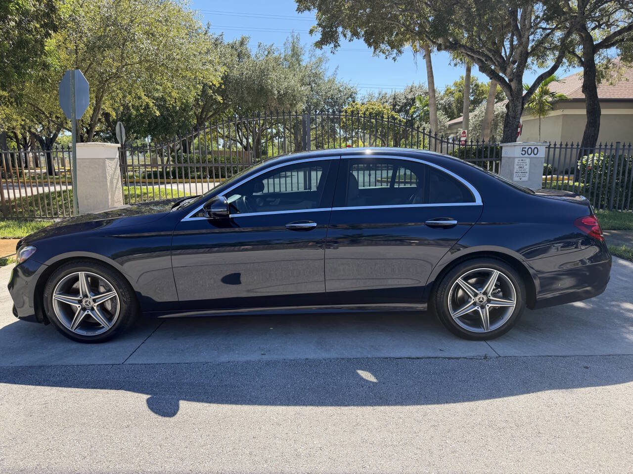 Used 2020 Mercedes-Benz E 350 Sedan image 4