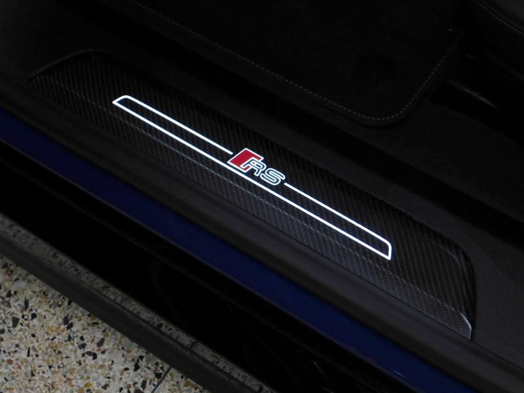 Used 2022 Audi RS e-tron GT AWD/4WD image 28