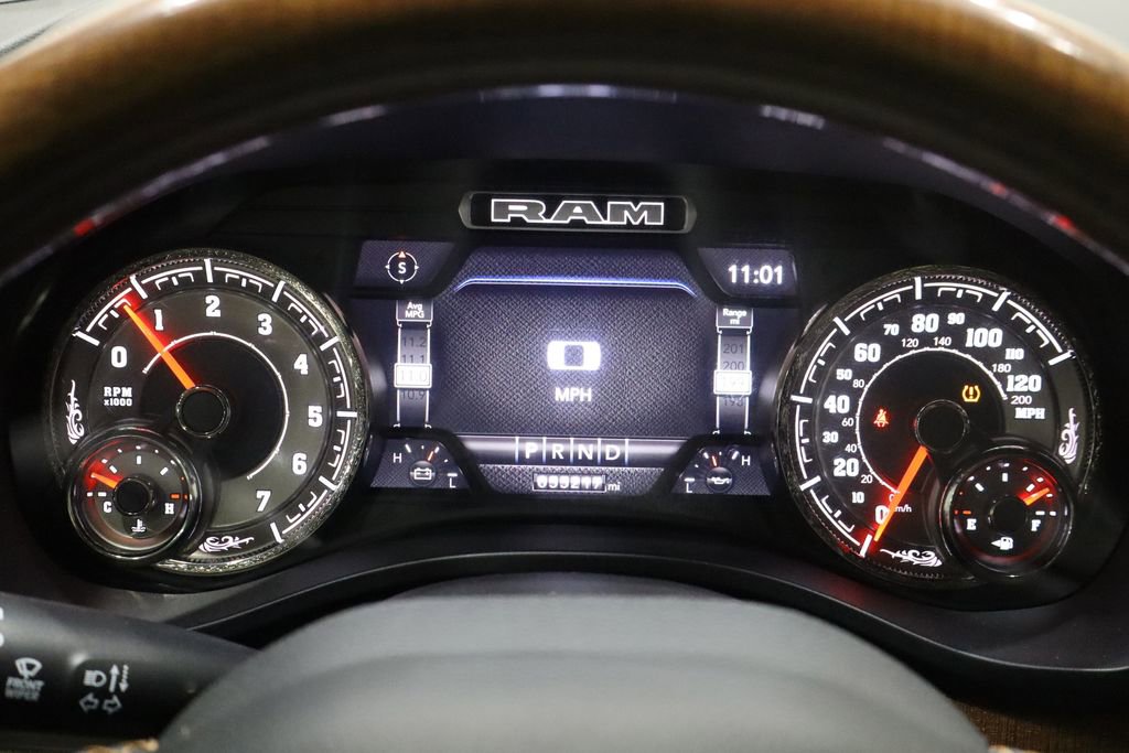 Used 2022 RAM 1500 Limited w/ Body Color Bumper Group image 8