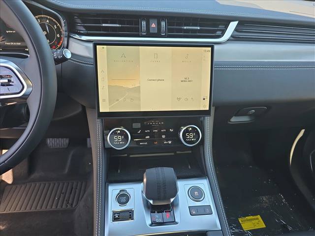 Used 2026 Jaguar F-PACE R-Dynamic S AWD/4WD image 18