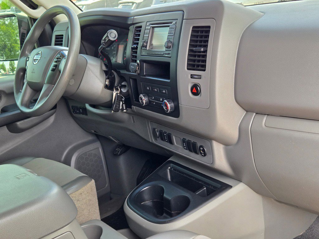 Used 2014 Nissan NV 2500 SV w/ Technology Package image 6