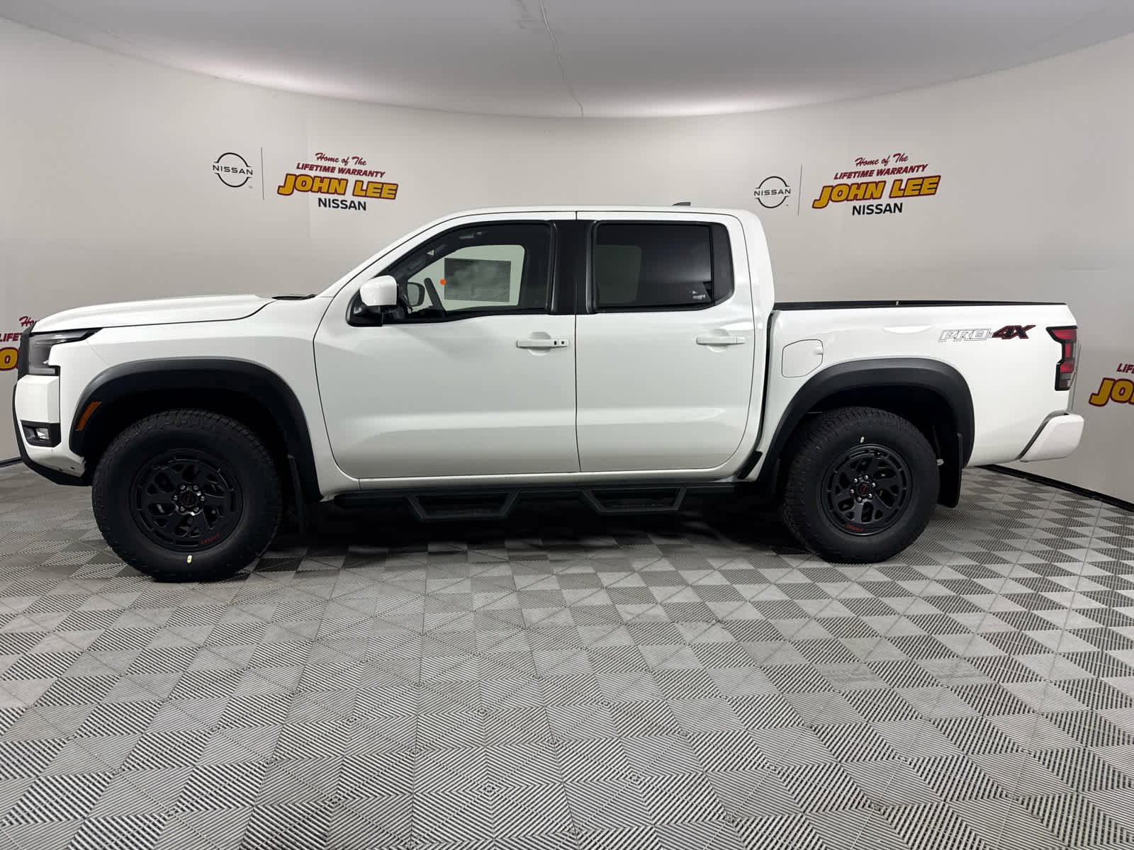 New 2026 Nissan Frontier PRO-4X image 2