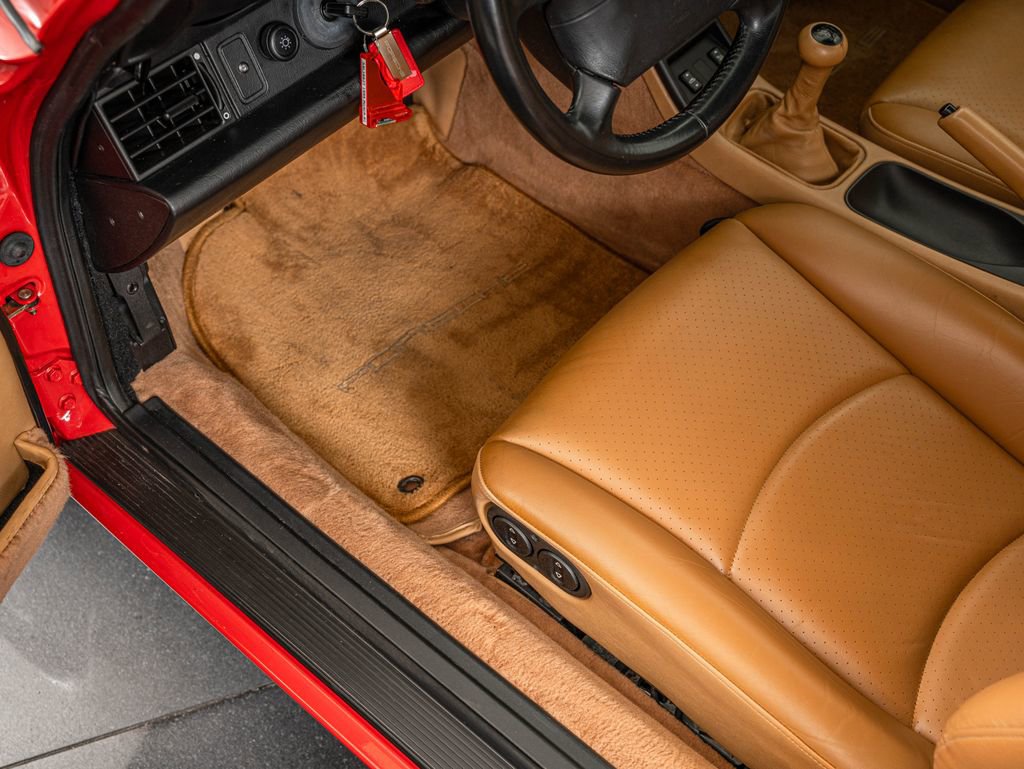 Used 1995 Porsche 911 Carrera RWD image 53