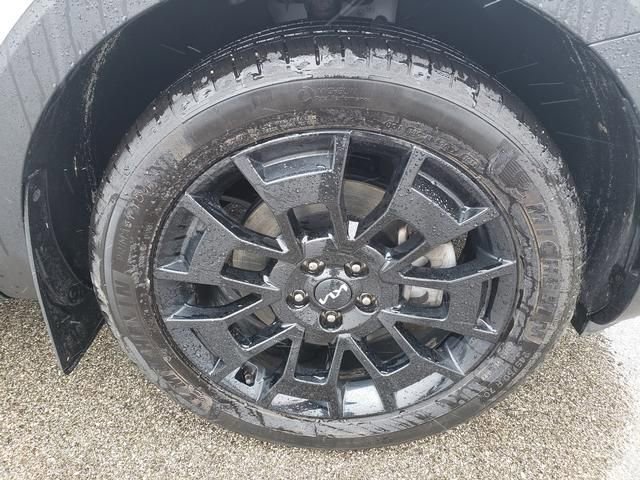 Used 2022 Kia Telluride EX w/ EX Premium Package image 27