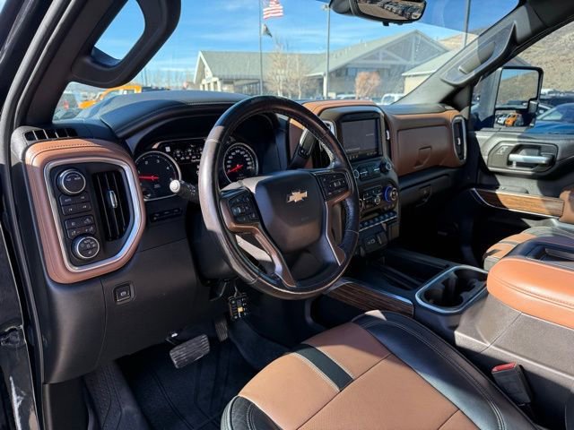 Used 2021 Chevrolet Silverado 3500 High Country w/ Z71 Off-Road Package AWD/4WD image 17
