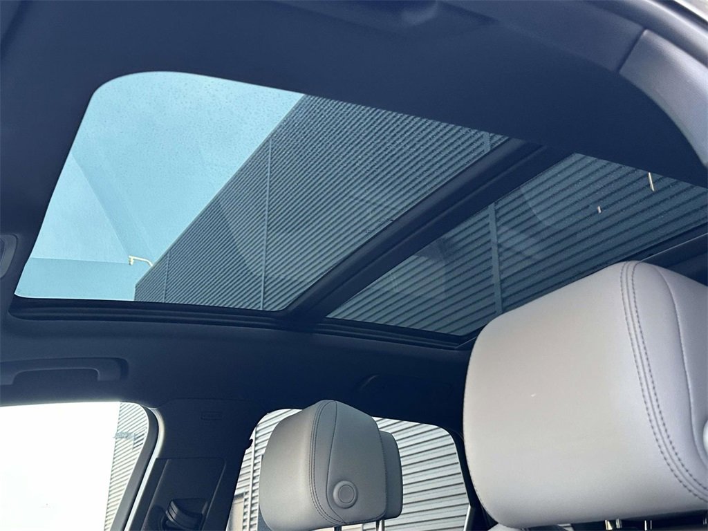 Used 2025 Audi Q3 2.0T Premium w/ Convenience Package image 18