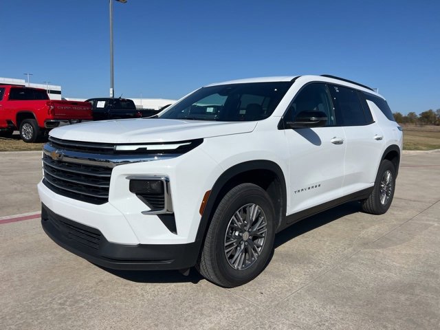 Used 2025 Chevrolet Traverse LT