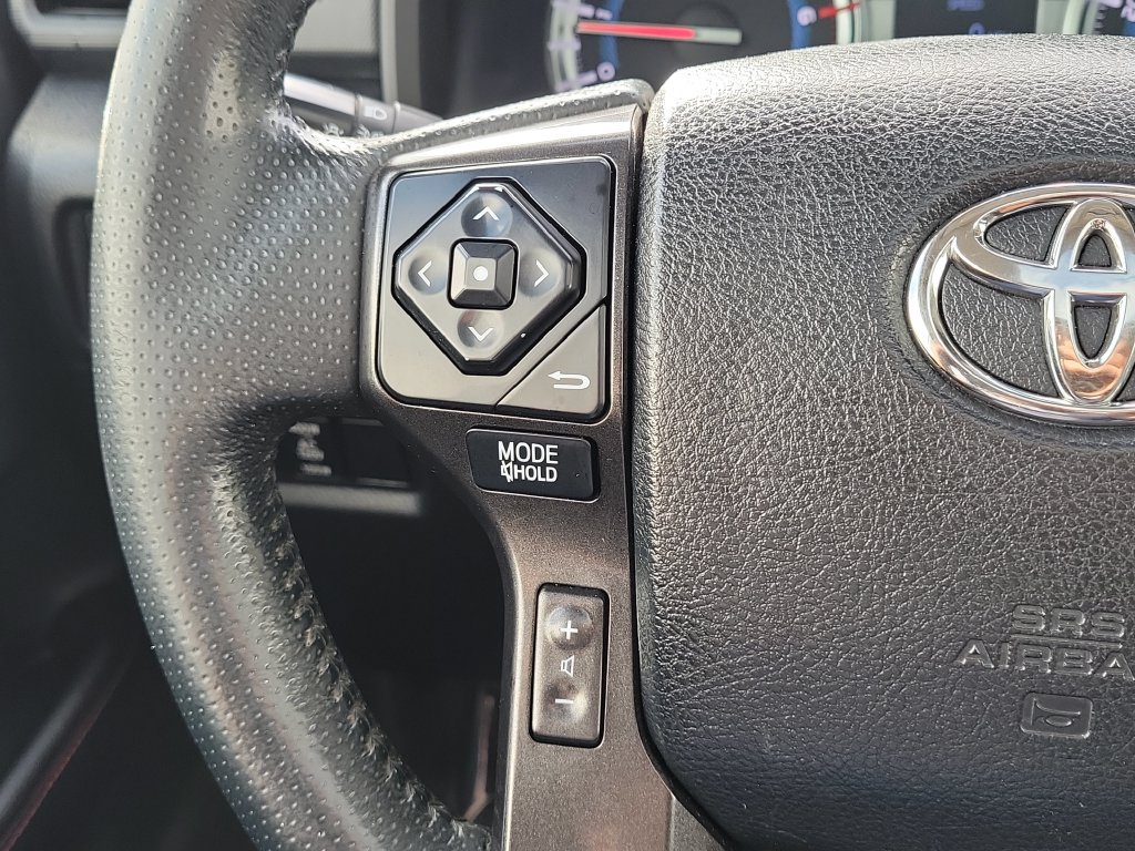 Used 2018 Toyota 4Runner TRD Off-Road Premium w/ TRD Performance Package AWD/4WD image 9