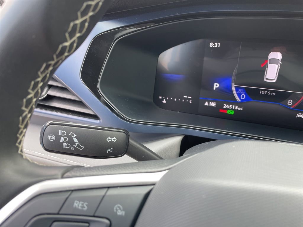 Used 2024 Volkswagen Taos SE image 15