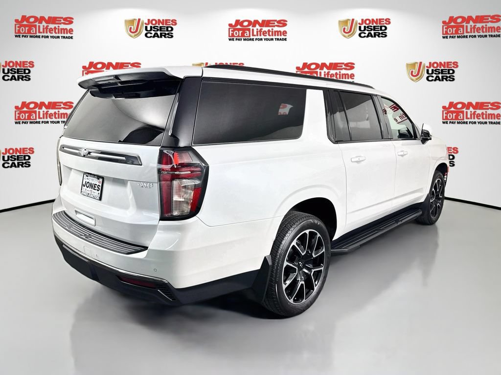 Used 2022 Chevrolet Suburban RST w/ Luxury Package AWD/4WD image 17