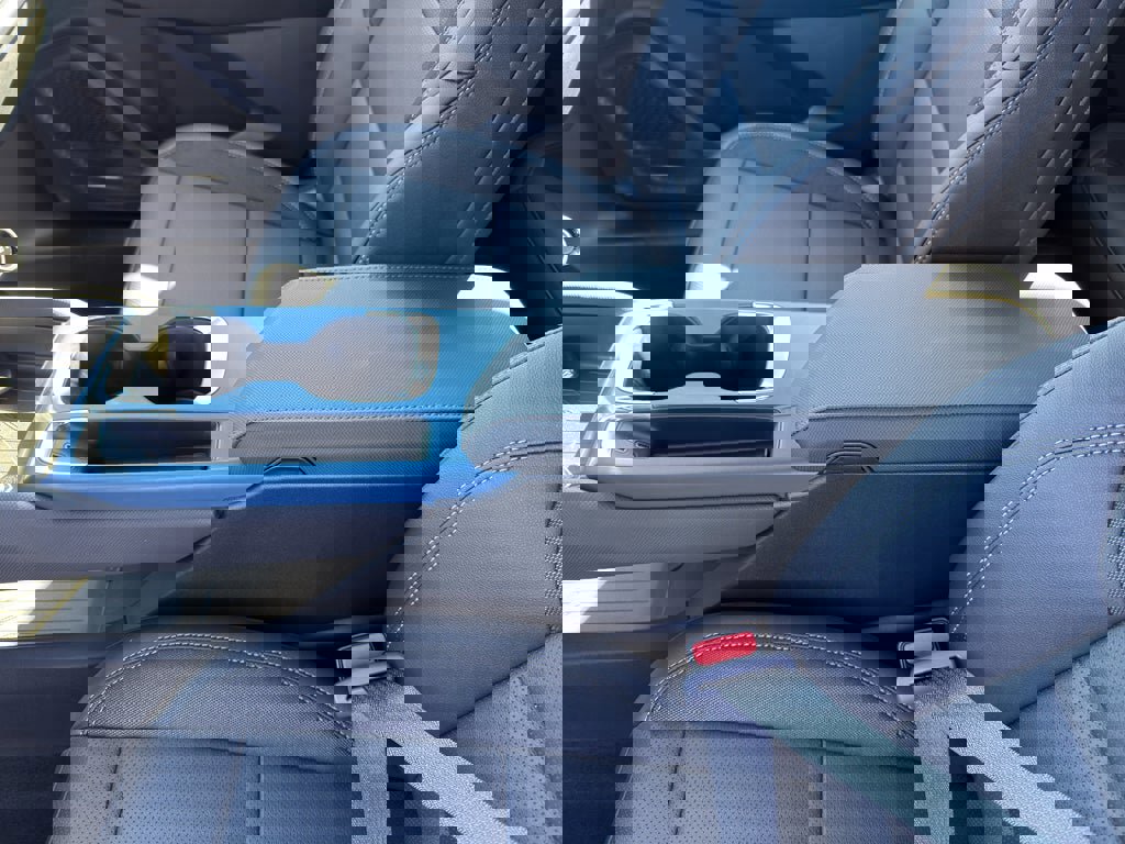 New 2026 Chevrolet Equinox EV LT image 15