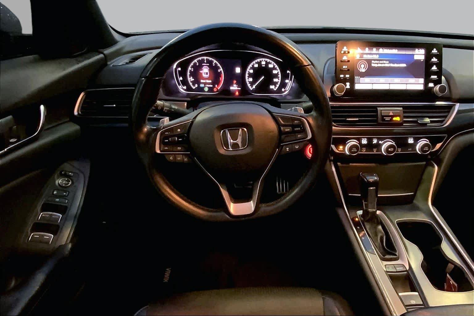 Used 2018 Honda Accord Sport image 6