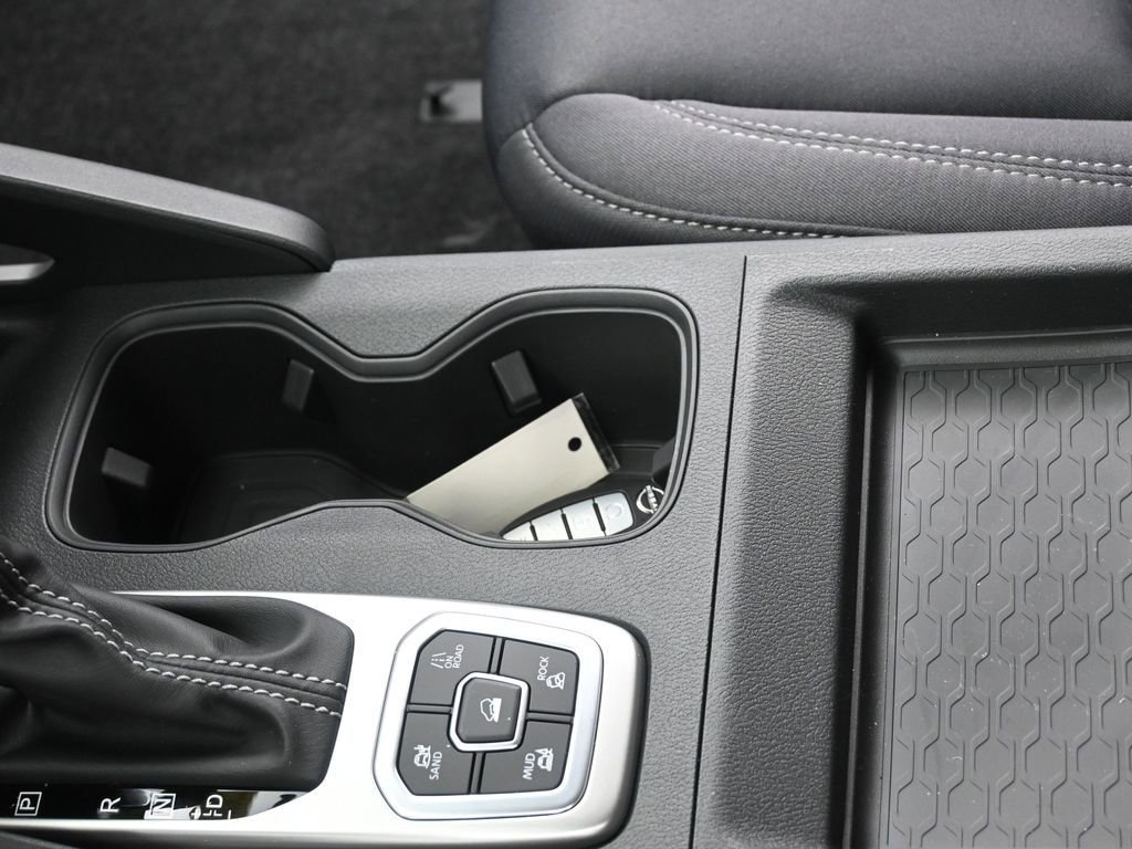 New 2026 Nissan Frontier SV w/ All-Weather Content Package image 23